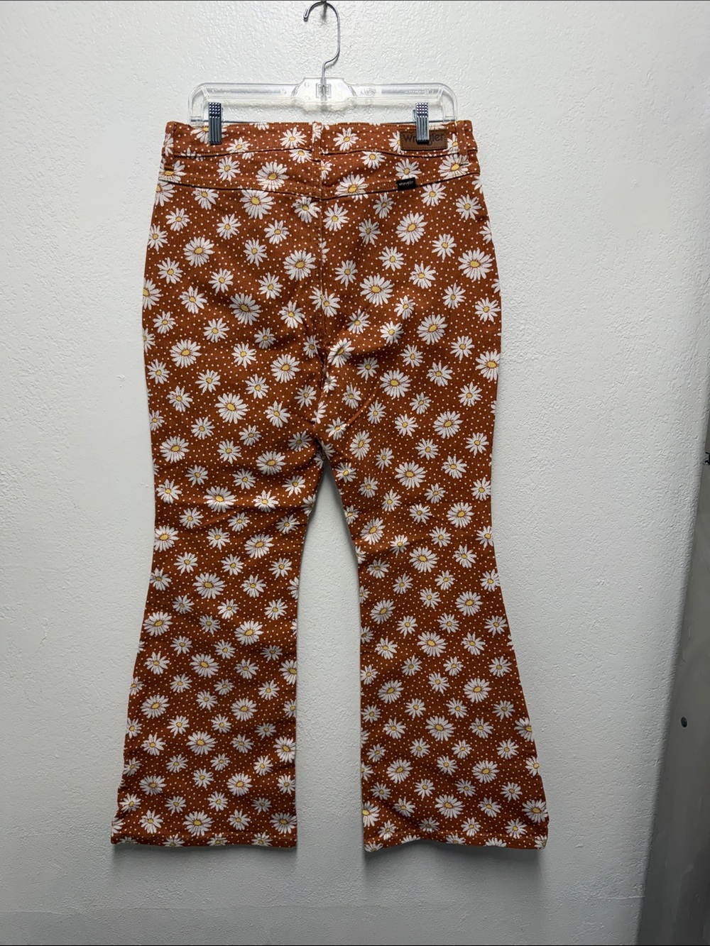 Wrangler Rust Daisy Print Wide-Leg Jeans - Picture 15 of 16